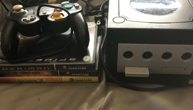 Nintendo GameCube Arrangement DOL-001 + 1 Controllers, Reminiscence, 3 Video games! All Usual!