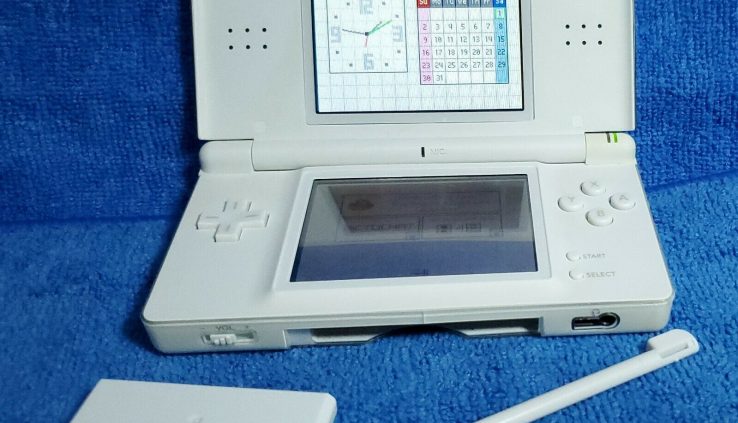 Nintendo DS Lite USG-001 Console – Polar White – Sexy Condition