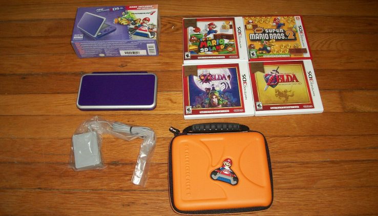 NINTENDO 2DS XL SYSTEM WITH 5 GAMES CARRY CASE BARLEY USED  NICE BUNDLE