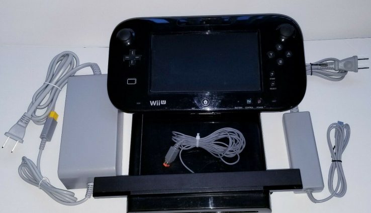 Nintendo Wii U DELUXE 32GB Console Gloomy SUPER MARIO 3D WORLD & NINTENDOLAND